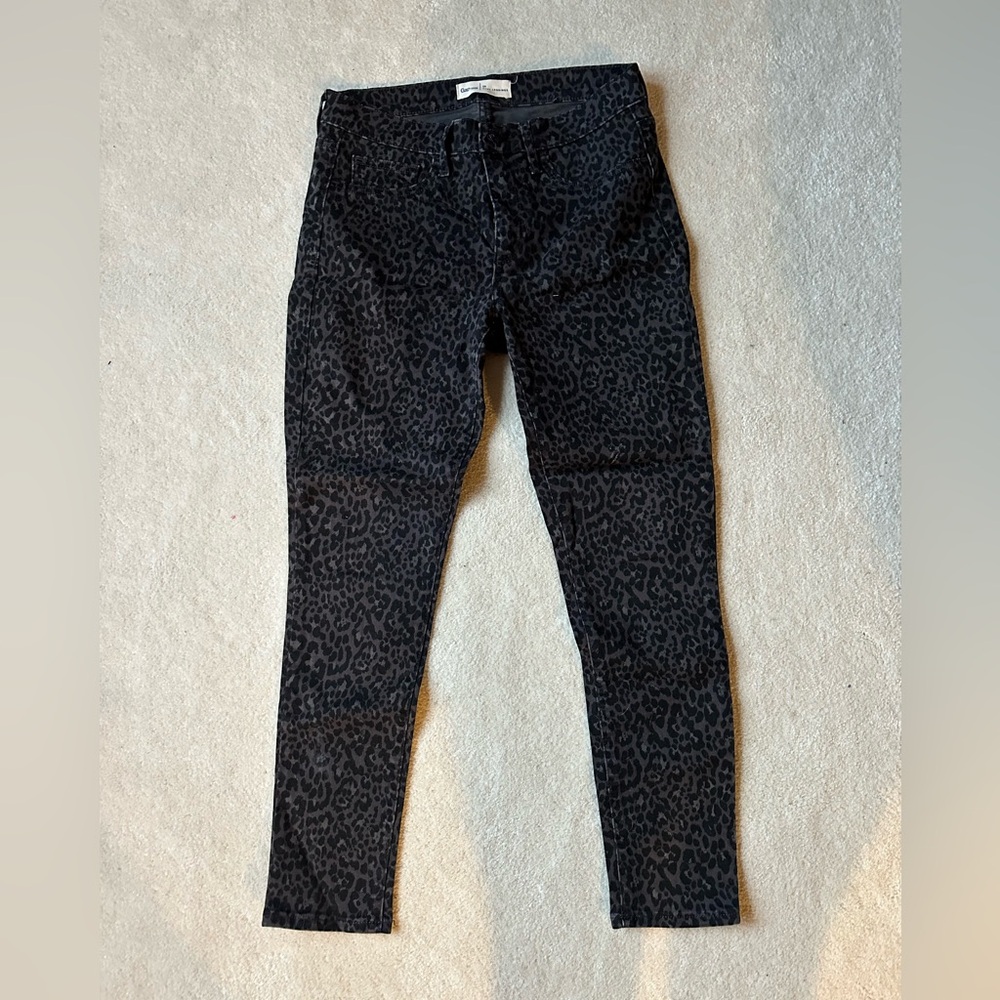 GAP Charcoal Leopard Print Leggings